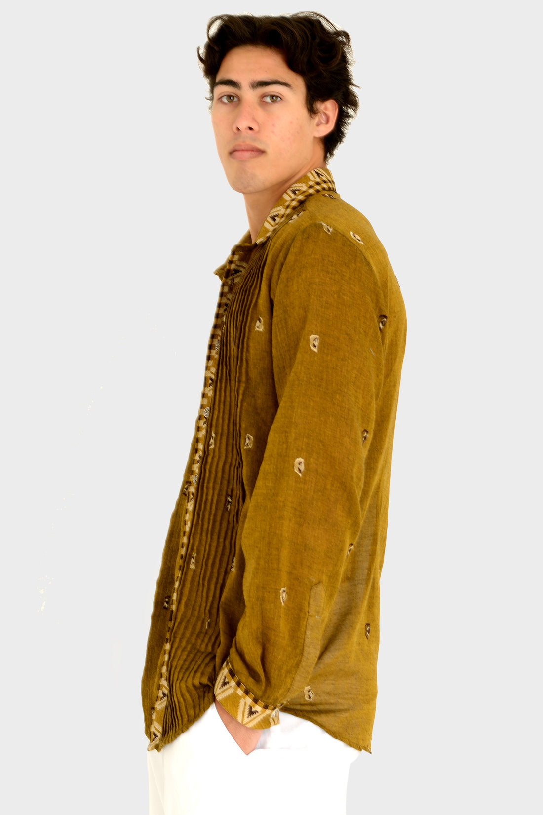 Drake - Featherlight Cotton Pintuck Shirt With Hand Carved Bone Buttons (7389345022148)